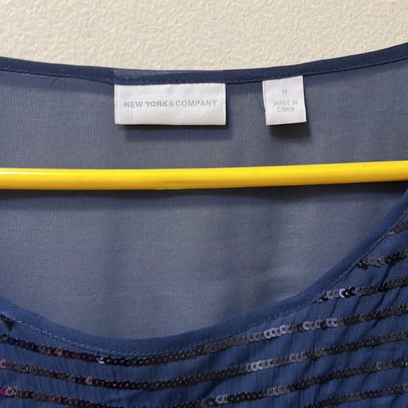 New York & company blue blouse size M - Picture 3 of 8